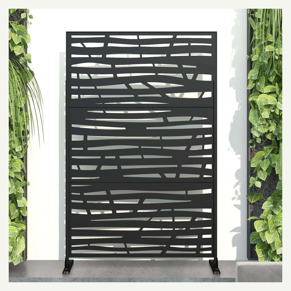 Irregular-Slat Outdoor Screen — overview