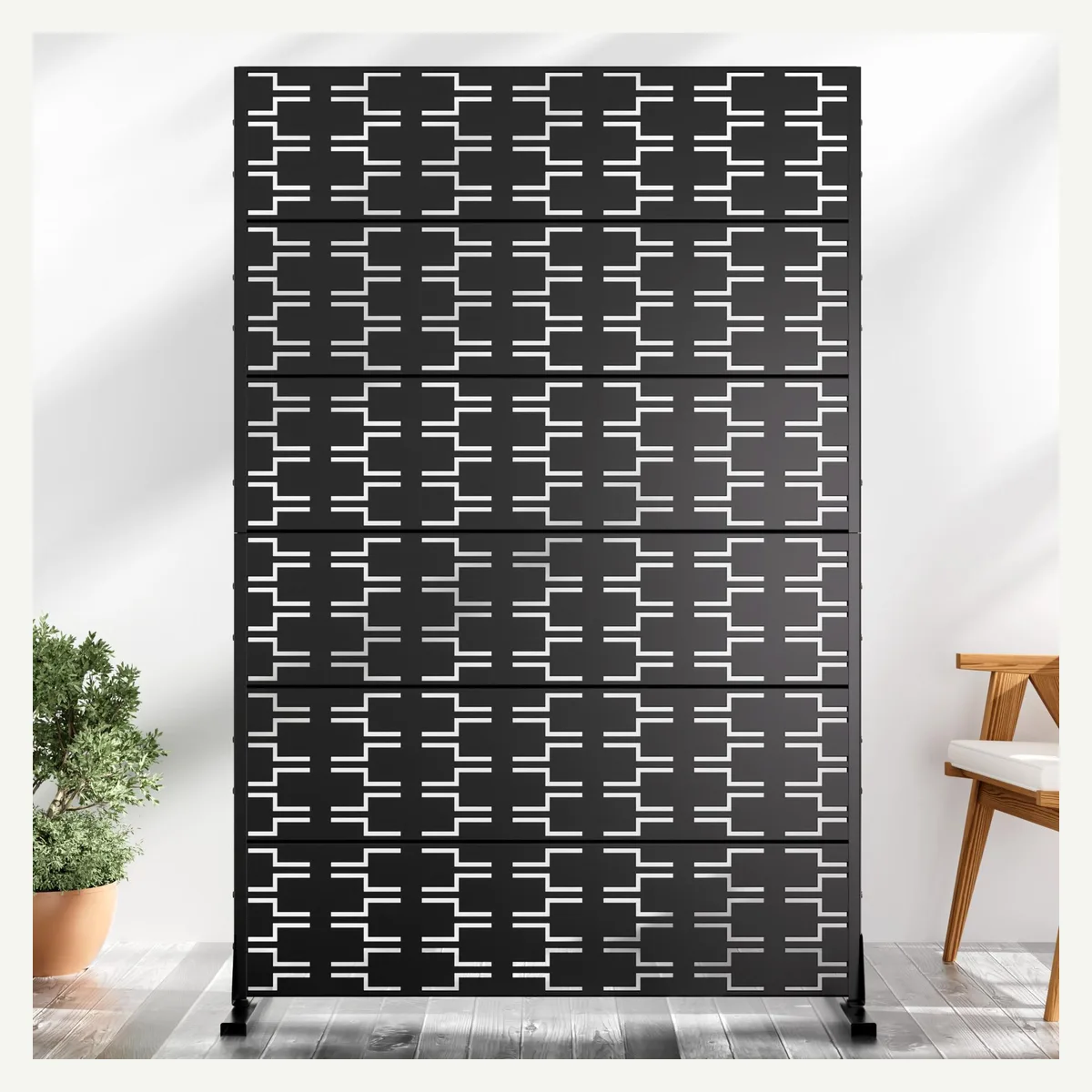 Linked-Bar Outdoor Screen — supplied view 2